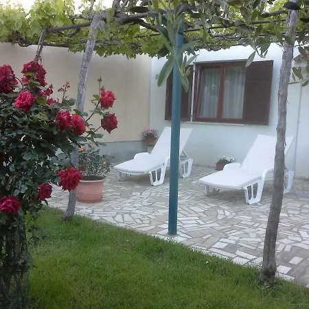Liliana Apartmán Pula