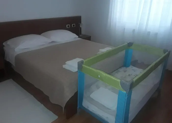 Liliana Apartament *