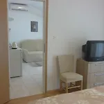 Liliana Apartman *