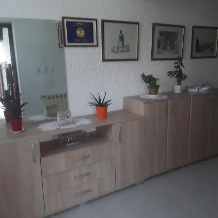 Liliana Apartment *